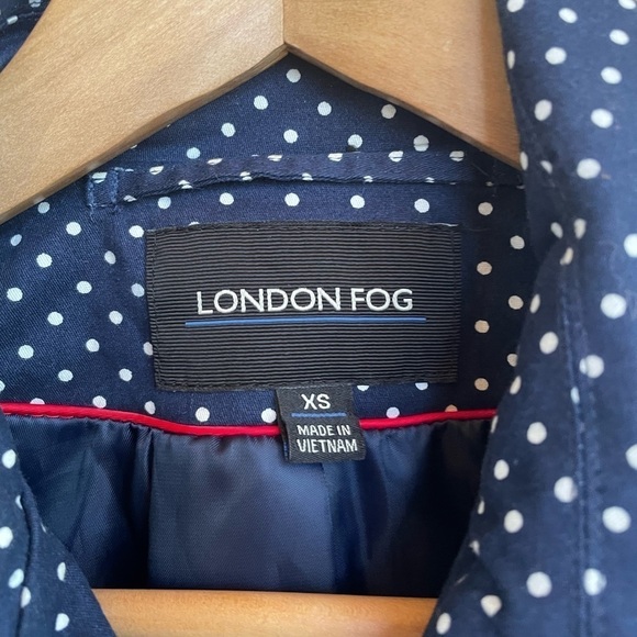 London Fog Belted Trench Coat in Navy Polka Dot Size XS - Picture 3 of 9